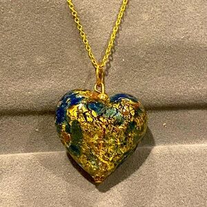 Beautiful Glass Heart Pendant Necklace. Beautiful gold speckled heart.